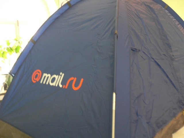 Палатка с логотипом MAIL.RU